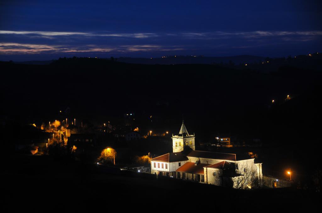 Apartamentos Corona Comillas Eksteriør bilde