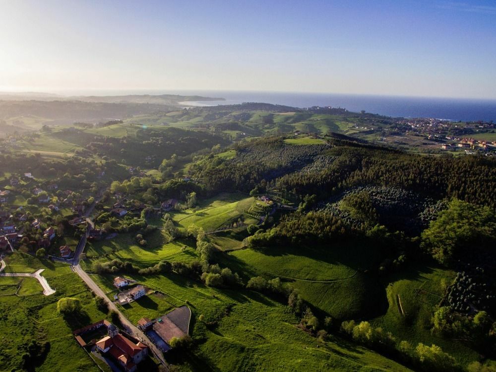 Apartamentos Corona Comillas Eksteriør bilde